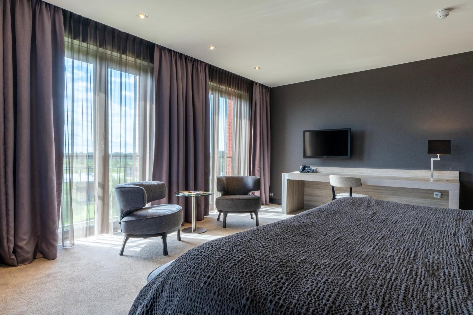 Hotel Der Valk 4*