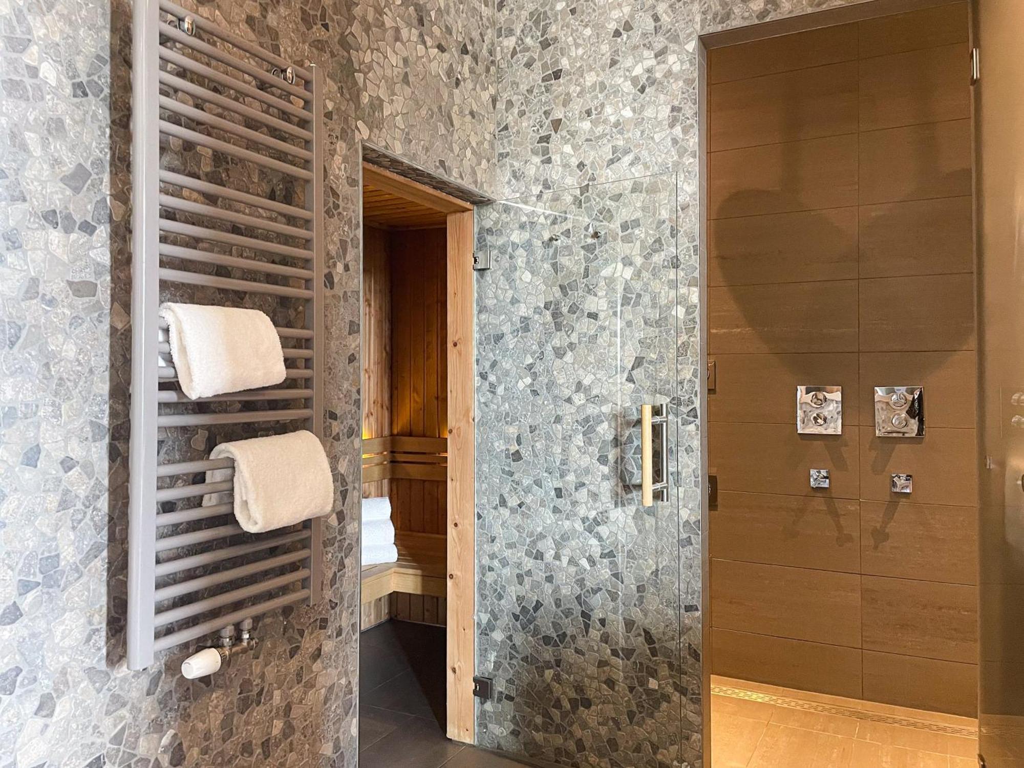 Der Valk Hotel 4*