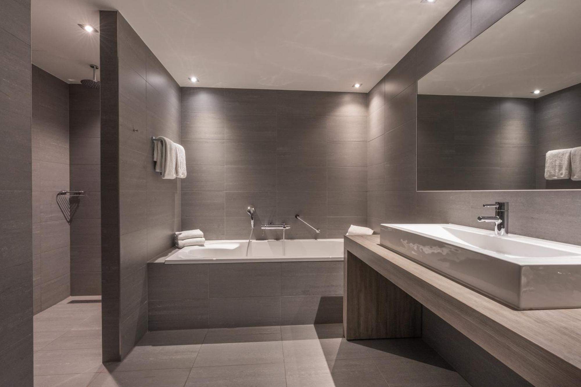Der Valk Hotel 4*